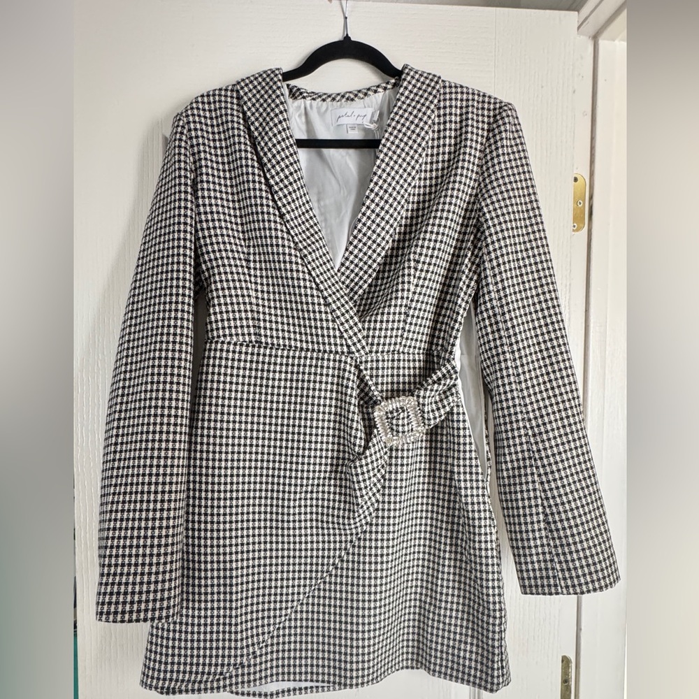 Petal & Pup Black and White Houndstooth Wrap Trench Coat with Buckle Detail